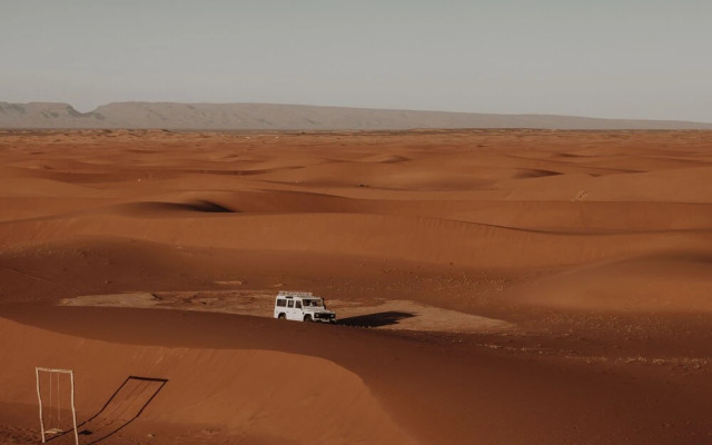 Umnya Dune Camp