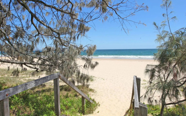 Windmill 4 - Two Bedroom Beachside Apartment on Parkyn Parade!