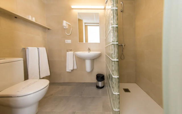 Hostal Tarba