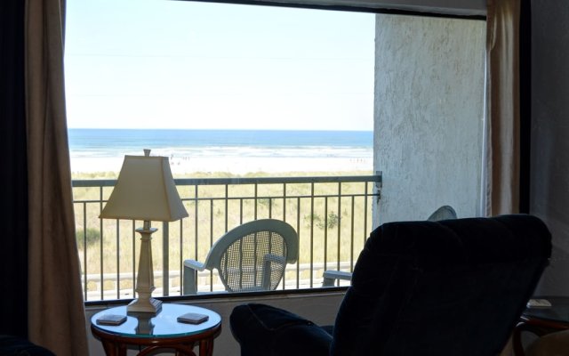 Seaside Beach Club 204 1 Br condo by RedAwning