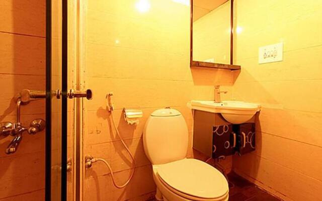 Fabhotel Spiro Grand