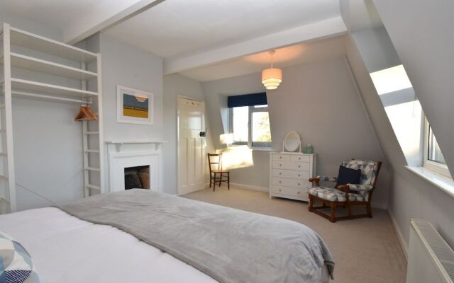 Maytham Cottage