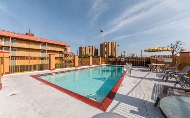The Inn at Alamo / Riverwalk / Convention Center