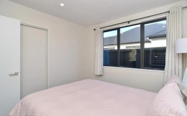 Thomas Townhouse - Christchurch Holiday Homes
