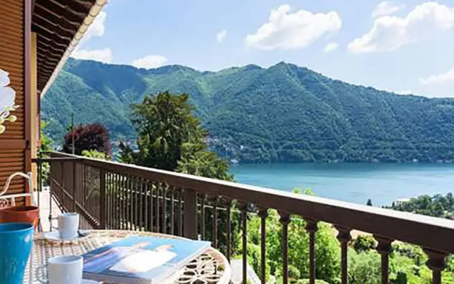 Cernobbio Lake View