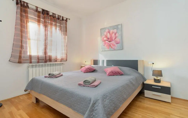 Apartment 1100