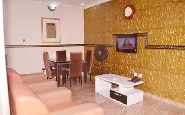 Immaculate 2-bed Apartment in Idimu