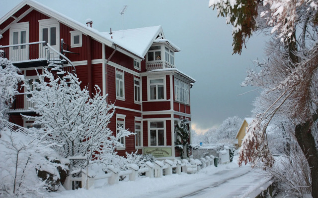 Strandvillan Hotell & Vandrarhem, Lysekil