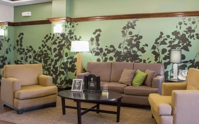 Sleep Inn & Suites Smithfield near I-95