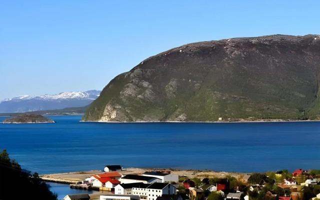 Reisafjord Hotel