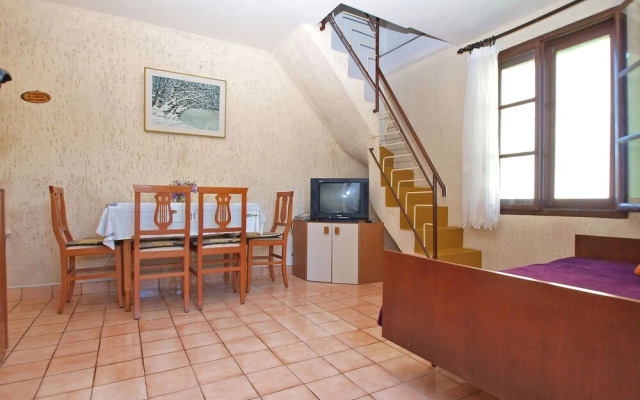Apartment 950