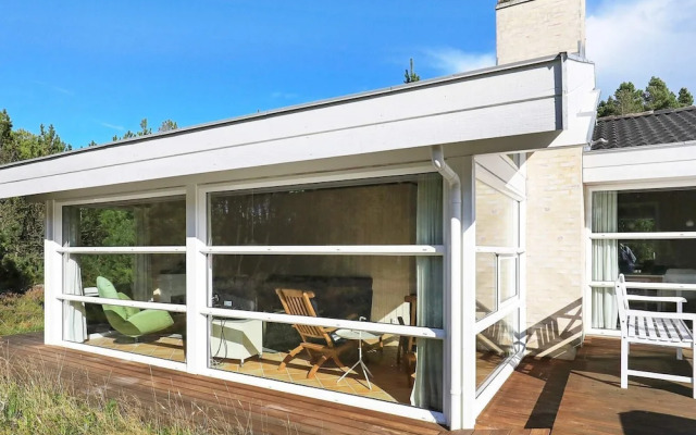 6 Person Holiday Home in Albaek