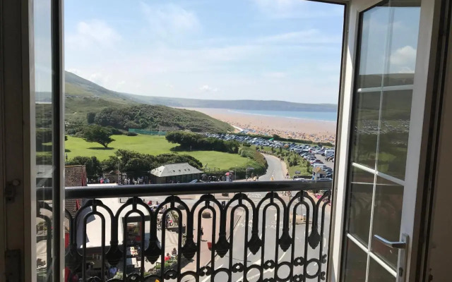 5, Sandleigh Apartment
