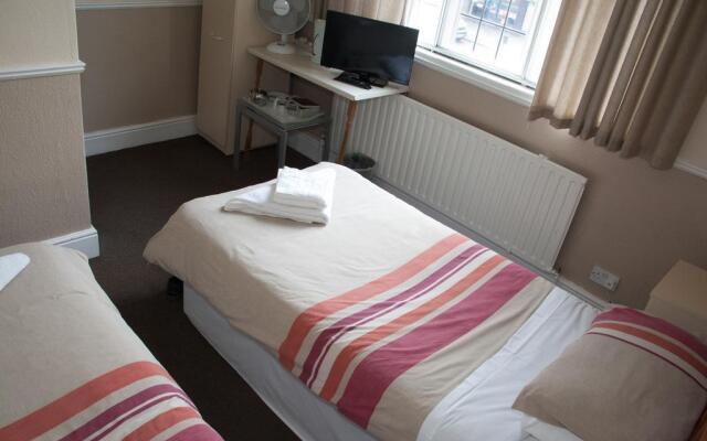 Tudor Lodge Hotel