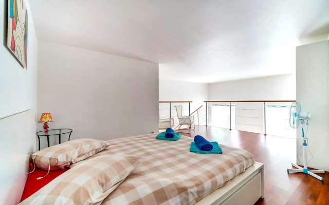 Апартаменты ​на Невском проспекте 18