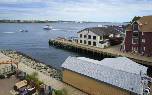 Halifax Marriott Harbourfront Hotel