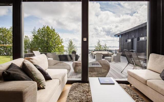 Reelinki Seafront Villa Aava