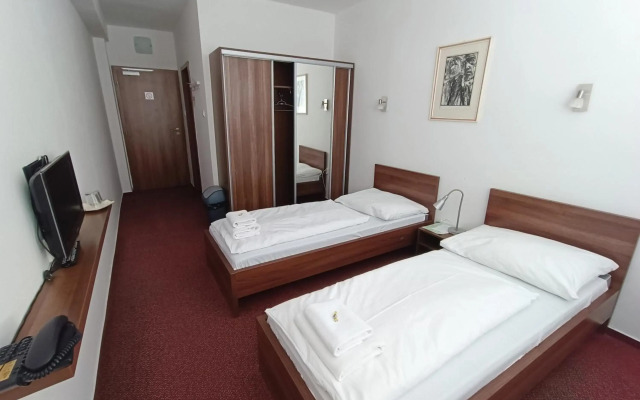 Klar Hotel