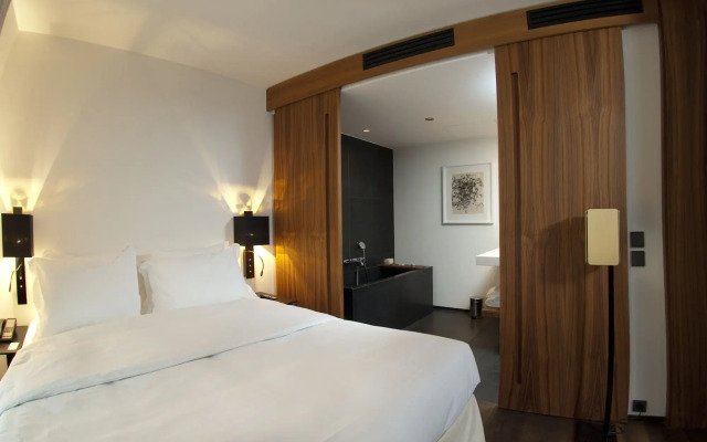 Le Metropolitan Paris Tour Eiffel, a Tribute Portfolio Hotel