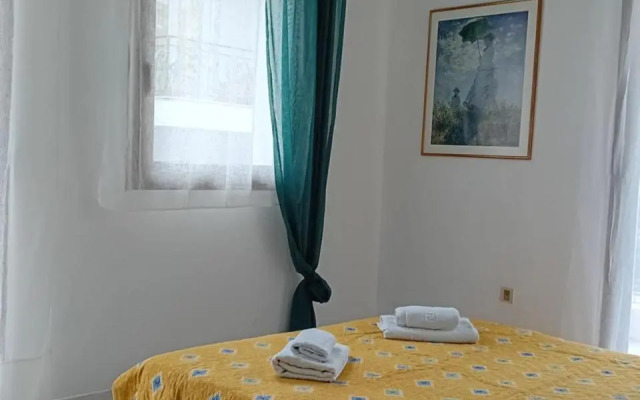 Selini House