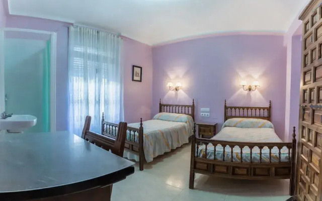 Pensión Virginia by Vivere Stays