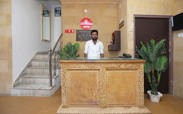 OYO 9984 Hotel Shiv Sagat