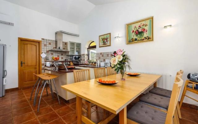 Spacious Holiday Home in Visnjan With Private Pool