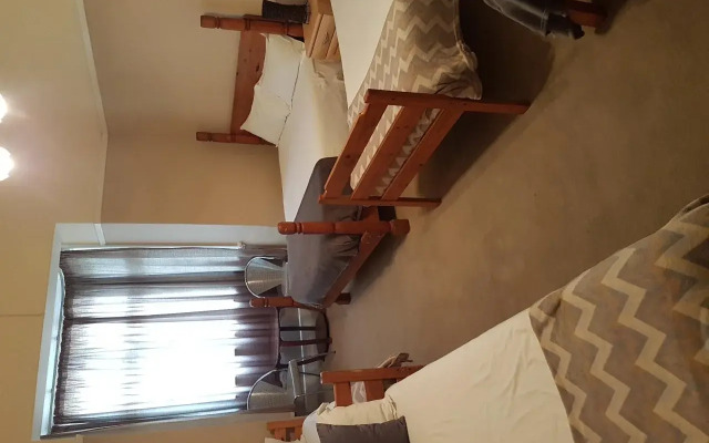 Oasis Shanti Backpackers