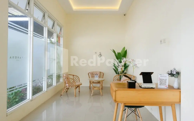 Nawasena Homey Syariah near Bandara Adisucipto 4 Mitra RedDoorz