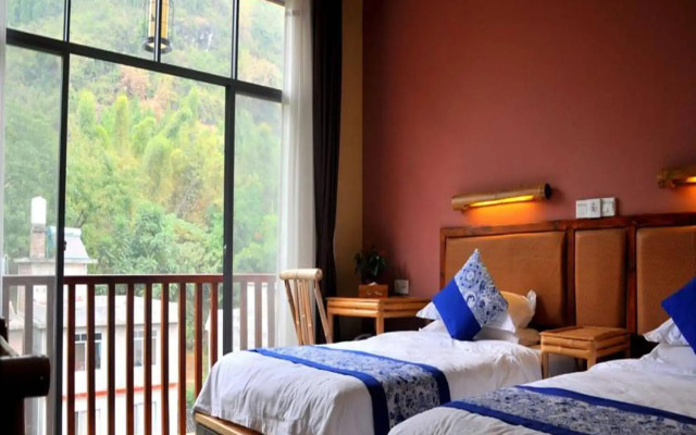 Yangshuo Mountain Nest Boutique Hotel