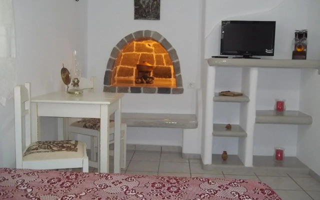 Floras Rooms