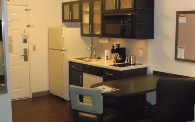 Sonesta Simply Suites Phoenix Tempe