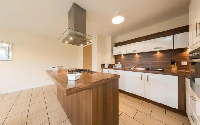 The Broch, 1st Floor, Luxurious City Centre Apartment