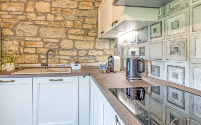 Old Mulberry Stone House