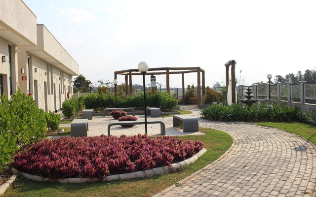 Bristol Villaggio Rosa Arujá