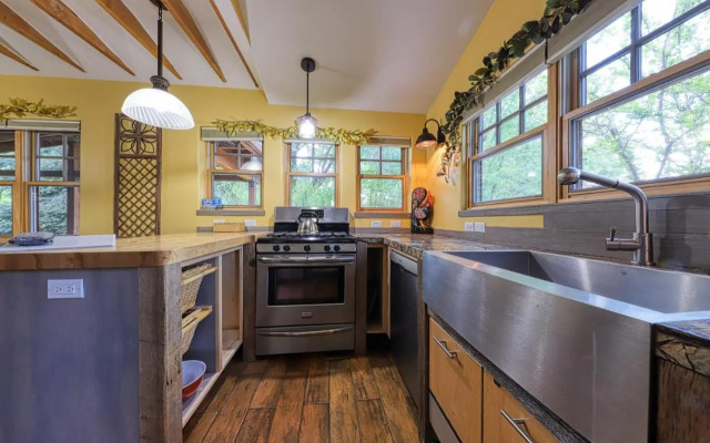 Creekside 61 East