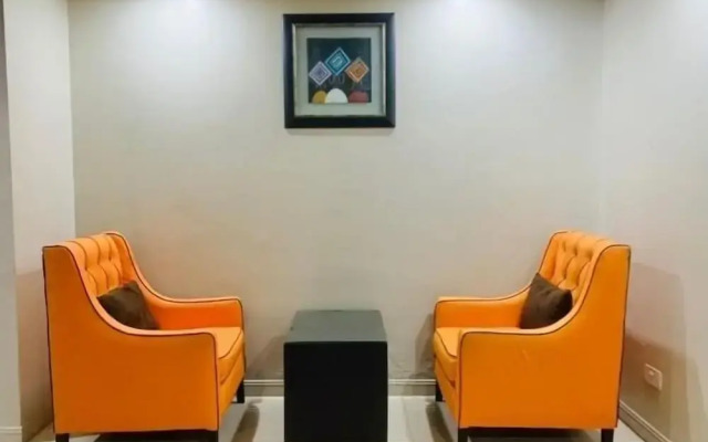 Oakspring Hotel & Luxury Suites