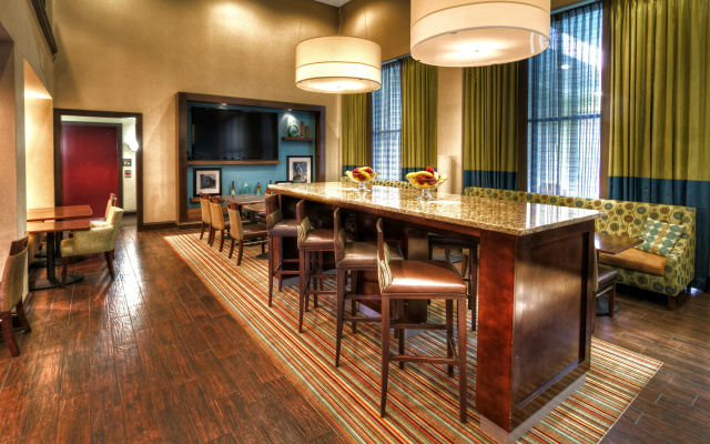 Hampton Inn Marion
