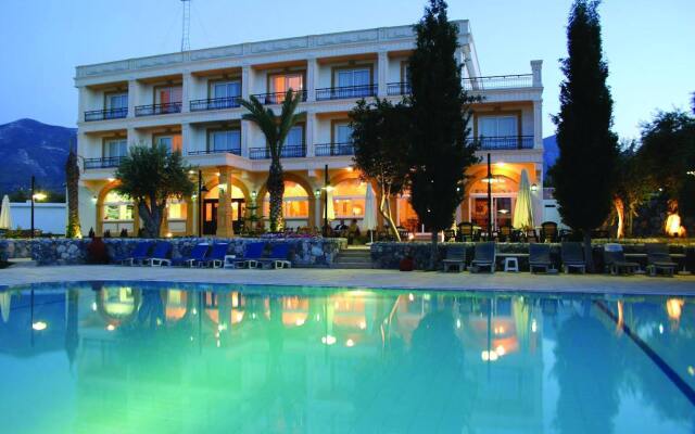 Altinkaya Holiday Resort