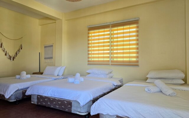 Surfside Hostel LU Surf Town