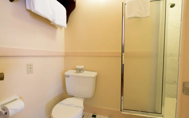 Bedford Regency Hotel