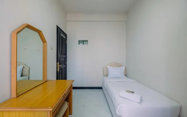 Spacious and Strategic 3Br Kondominium Juanda Apartment – Guest Rooms – Jakarta