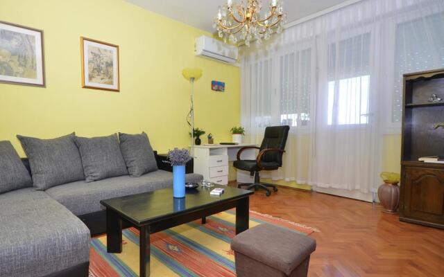 Sunshine Apartment