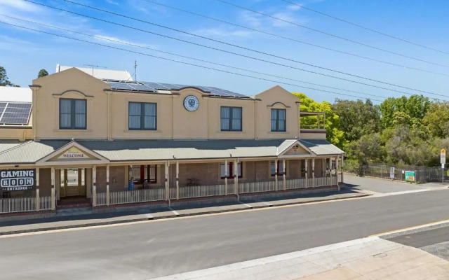 The Tanunda Club Guest Suites