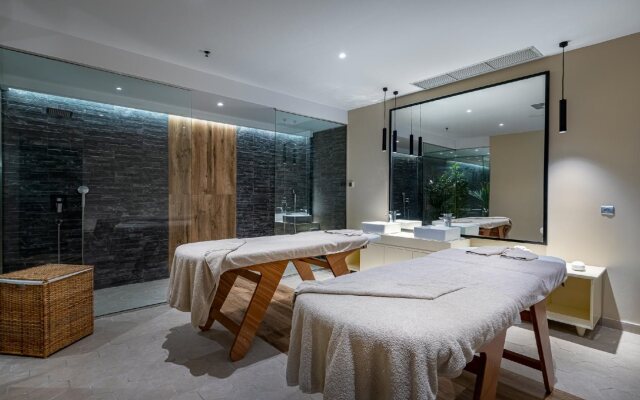 Michelangelo Resort and Spa