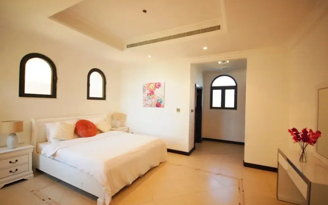 The Palm Jumeirah Villas - Frond L