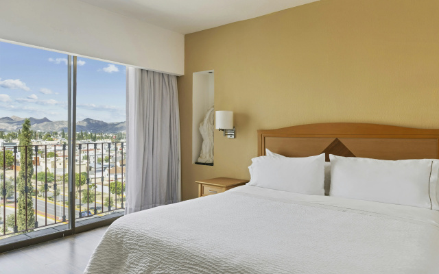 Fiesta Inn Express Chihuahua