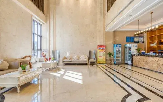 Ford Land Hotel