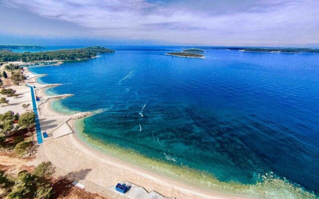 Beautiful Villa With Swimming-pool in Pula Croatia