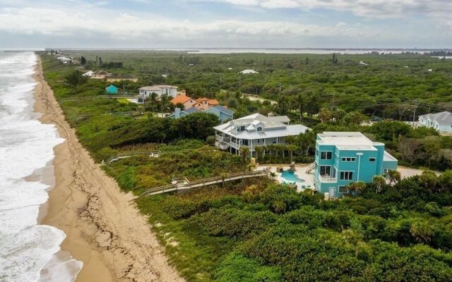 Melbourne Beach Oceanfront Villa w/ Pool